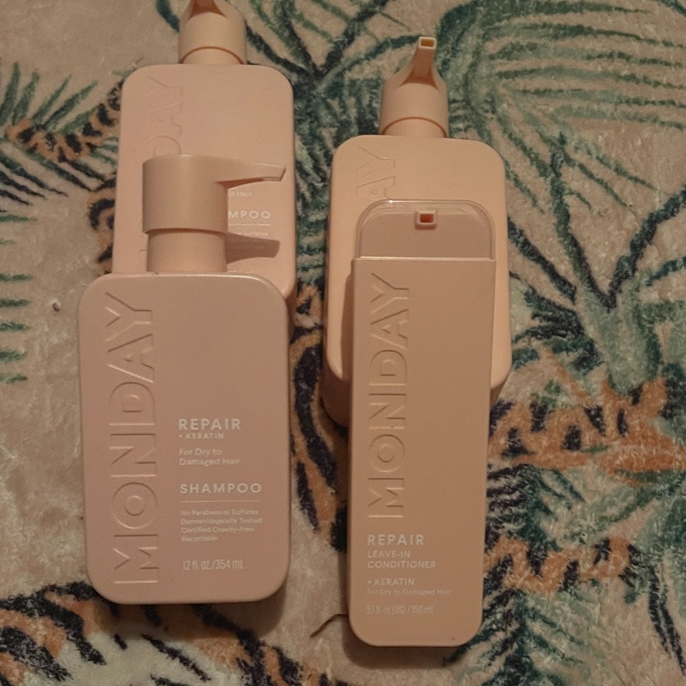 Monday Repair Shampoo and Conditioner Set